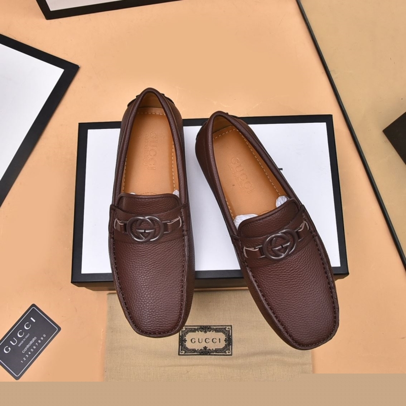 G*u*i leather shoes